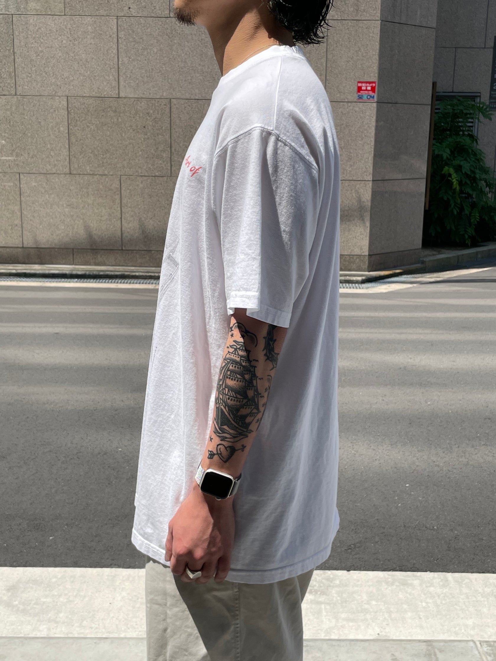 00's M.C. ESCHER「上昇と下降 」アートTシャツ