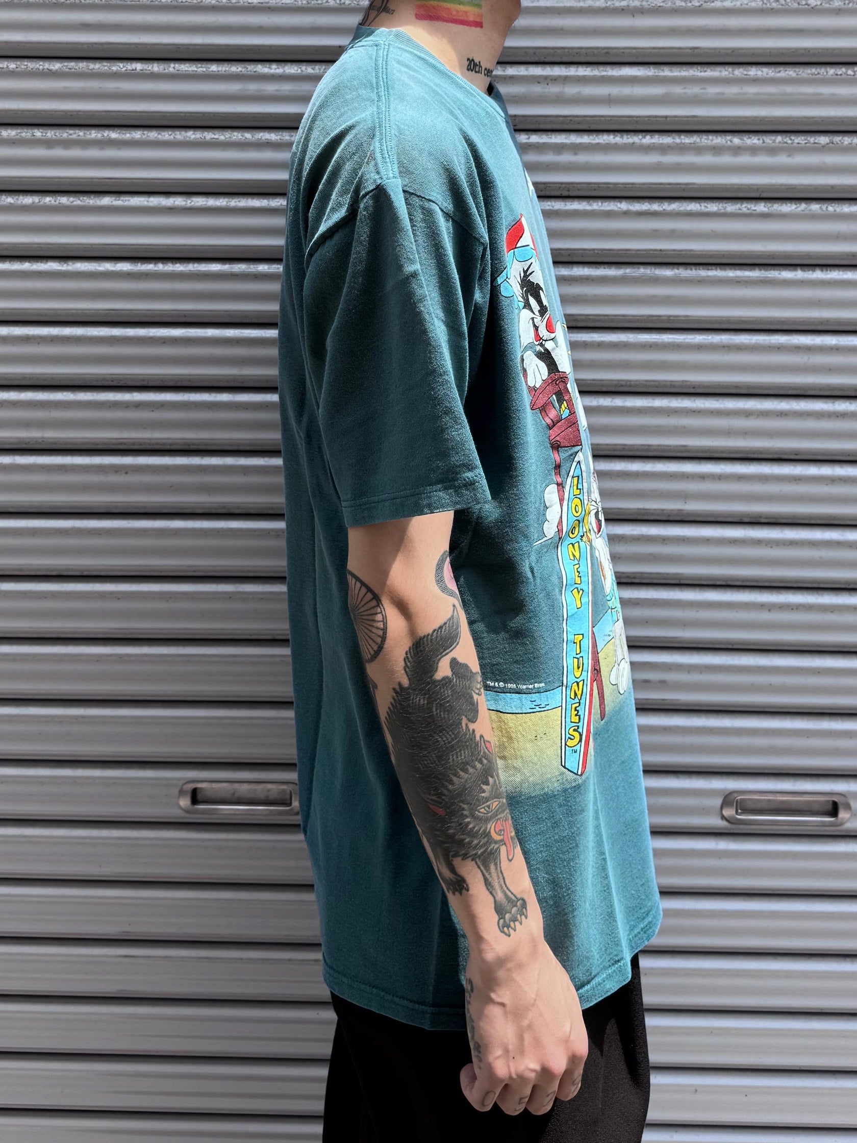 90’s LOONEY TUNES 「Wisconsin Dells」USA製 キャラクターTシャツ