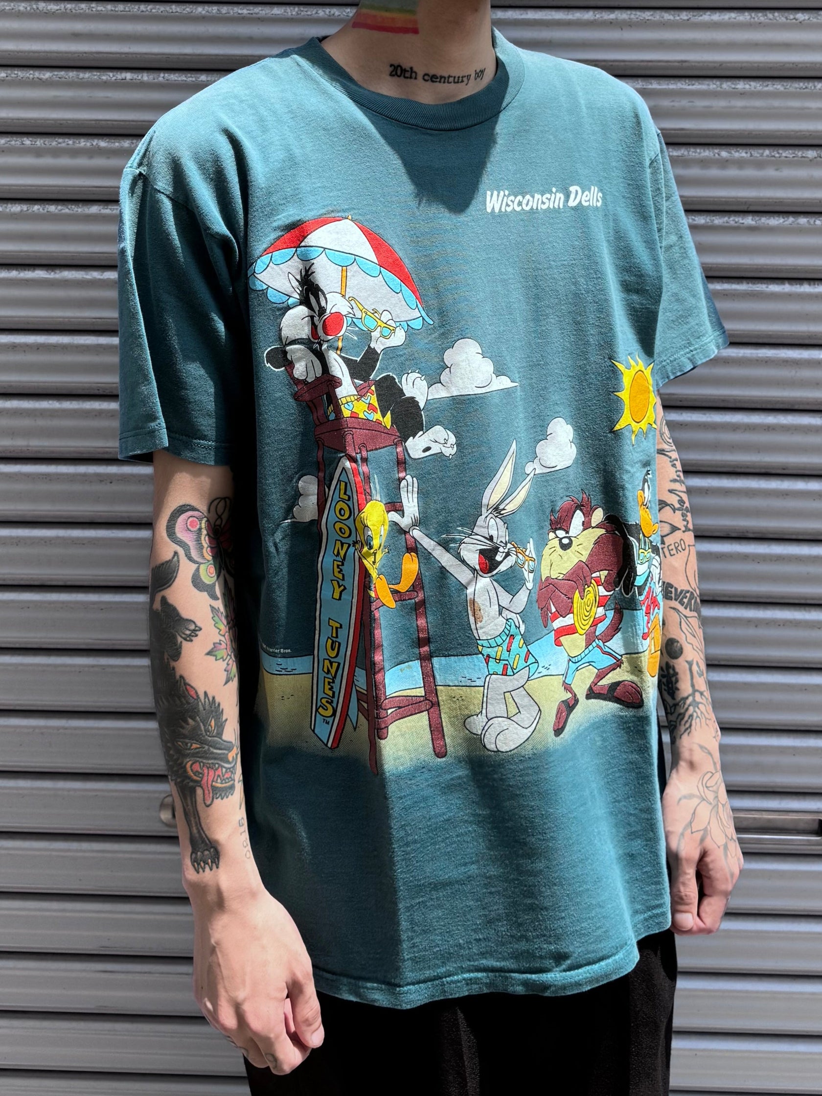 90’s LOONEY TUNES 「Wisconsin Dells」USA製 キャラクターTシャツ