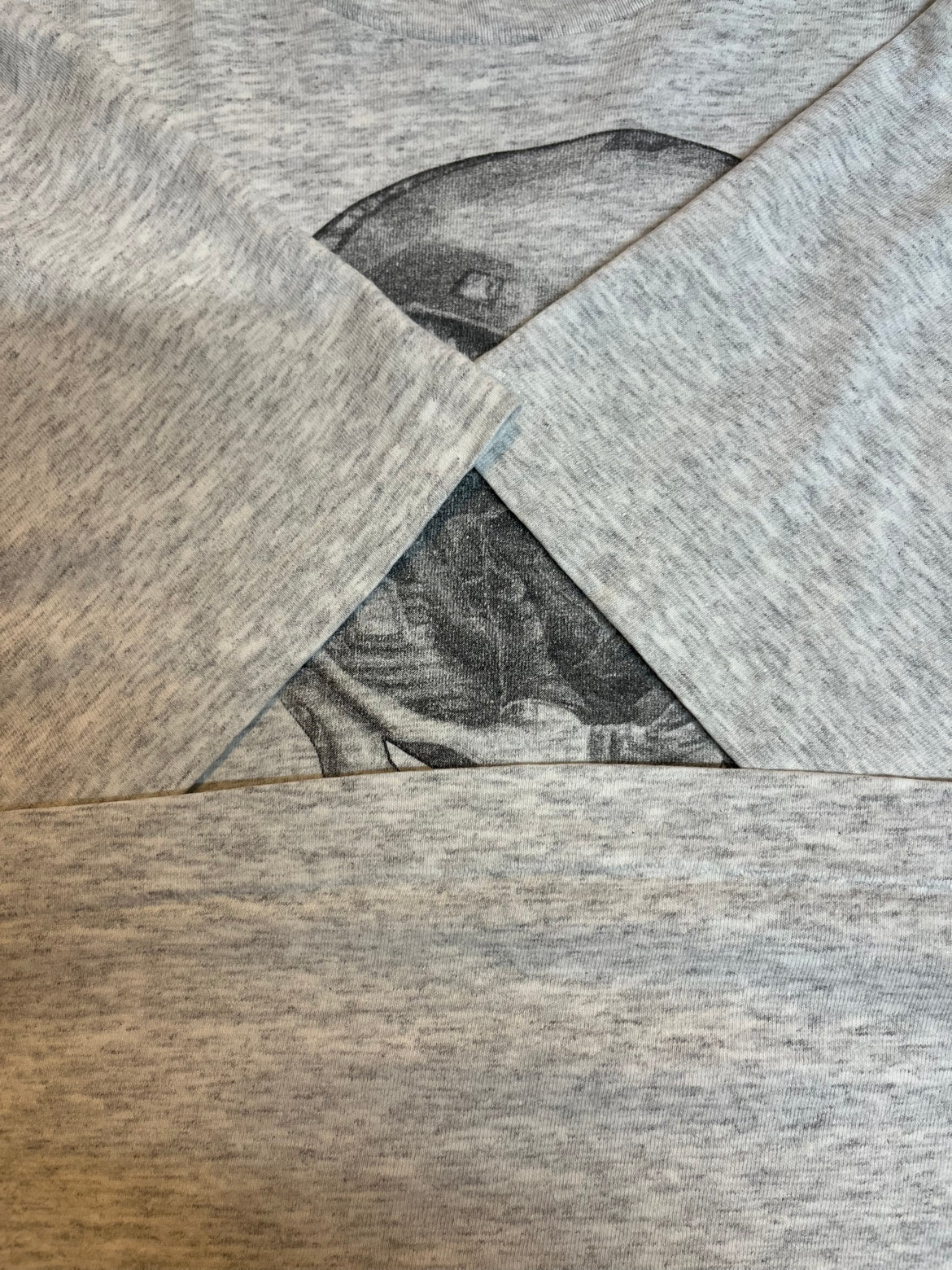 90's M.C. ESCHER 「反射球の手 」アートTシャツ