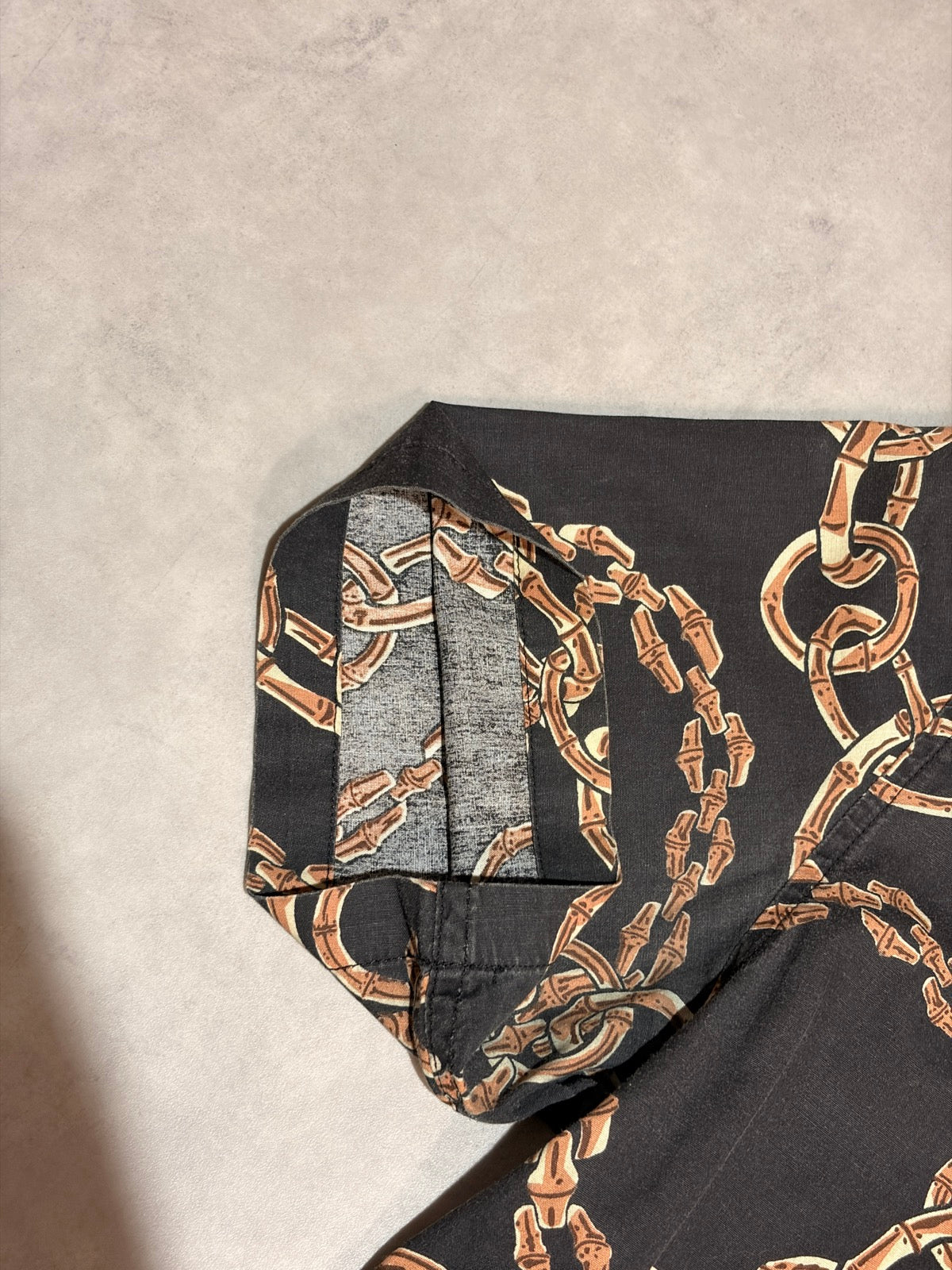 STUSSY「鎖柄」総柄シャツ