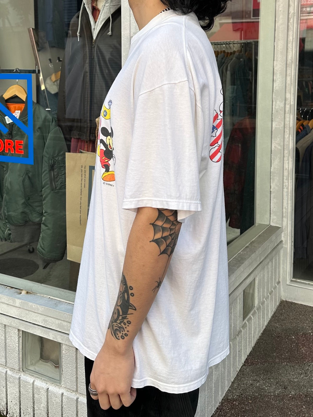 90's DISNEY「EPCOT CENTER」キャラクターTシャツ