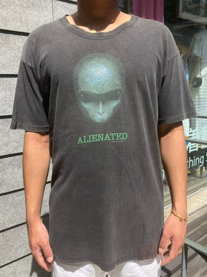 90's BYE DYE「ALIENATED」USA製 グラフィックTシャツ