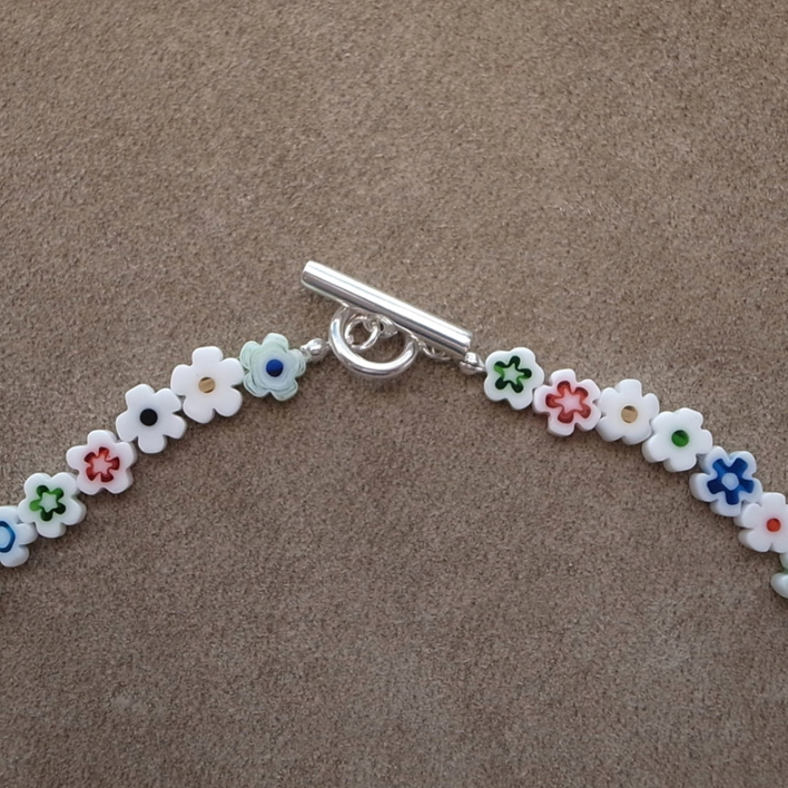 MILLEFIORI FLOWER BEADS NECKLACE- WHITE MULTI FLOWER / ROSETTAPRAYER
