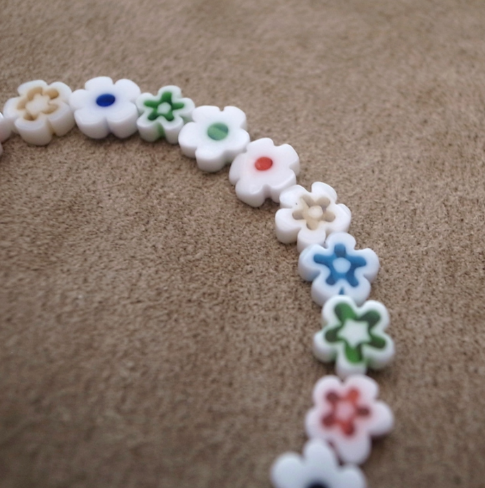 MILLEFIORI FLOWER BEADS BRACELET- WHITE MULTI FLOWER / ROSETTAPRAYER