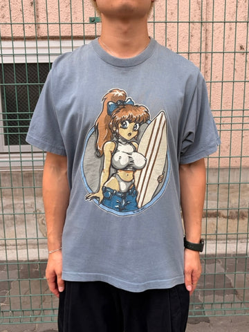 00's SPIRIT「Anime Surf Girl」グラフィックTシャツ
