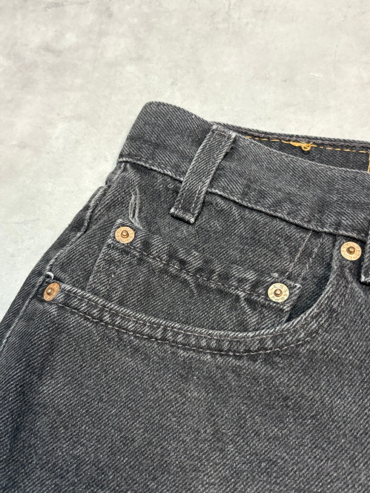 90's LEVI'S「550 RELAXED FIT」USA製 ブラックデニムショーツ