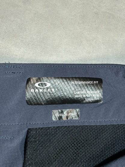 OAKLEY「PERFORMANCE FIT」テックショーツ