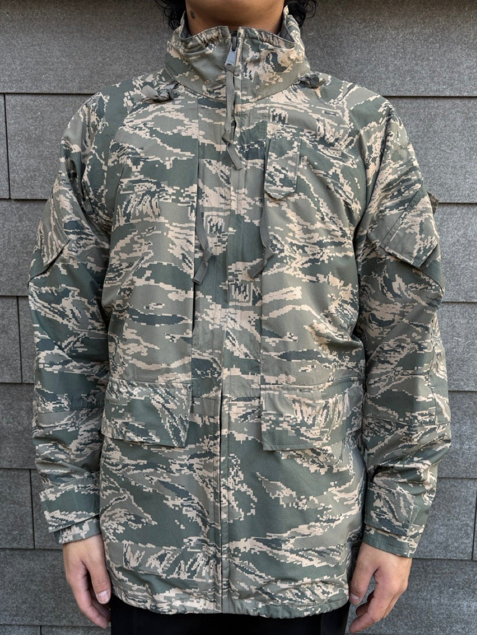 00'S U.S.AIR FORCE APECS「ABU」デジタルタイガーカモ GORE-TEXパーカー
