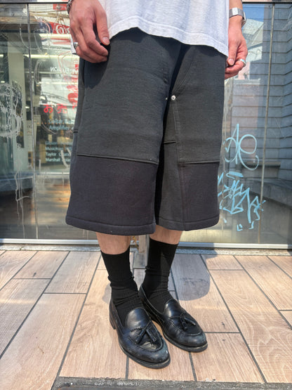 REMAKE  SWEATS DOUBLE KNEE SHORTS