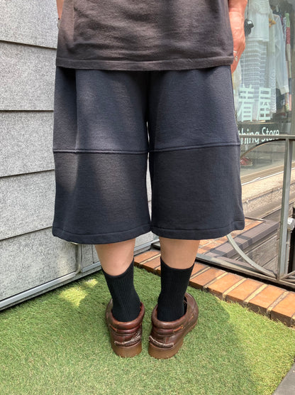 REMAKE  SWEATS DOUBLE KNEE SHORTS