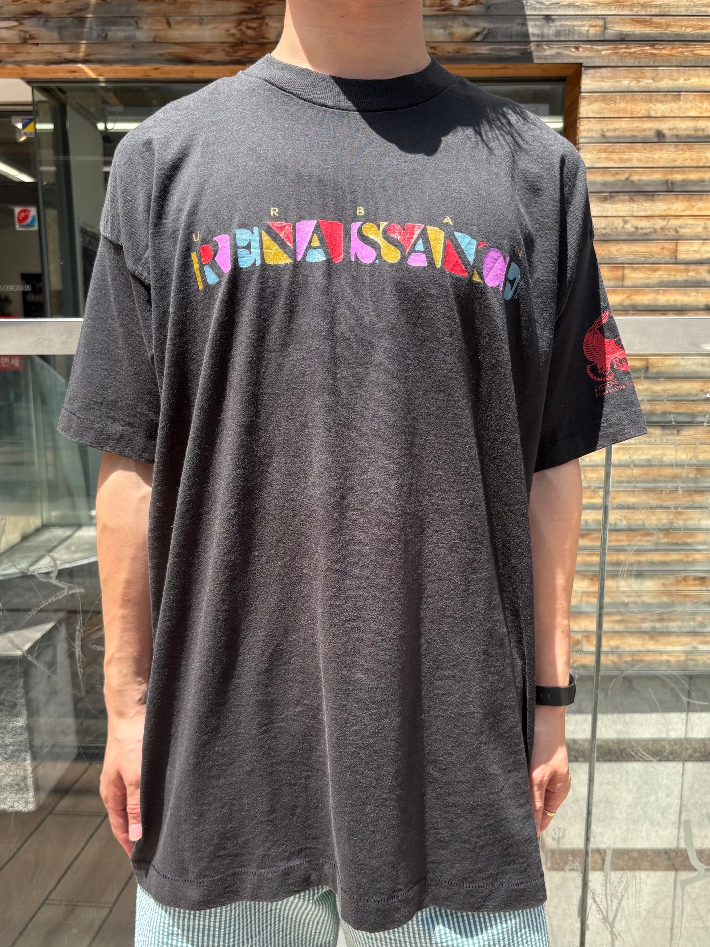 90's 「URBAN RENAISSANCE」 グラフィックTシャツ