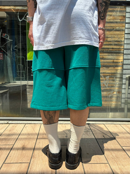 REMAKE  SWEATS DOUBLE KNEE SHORTS