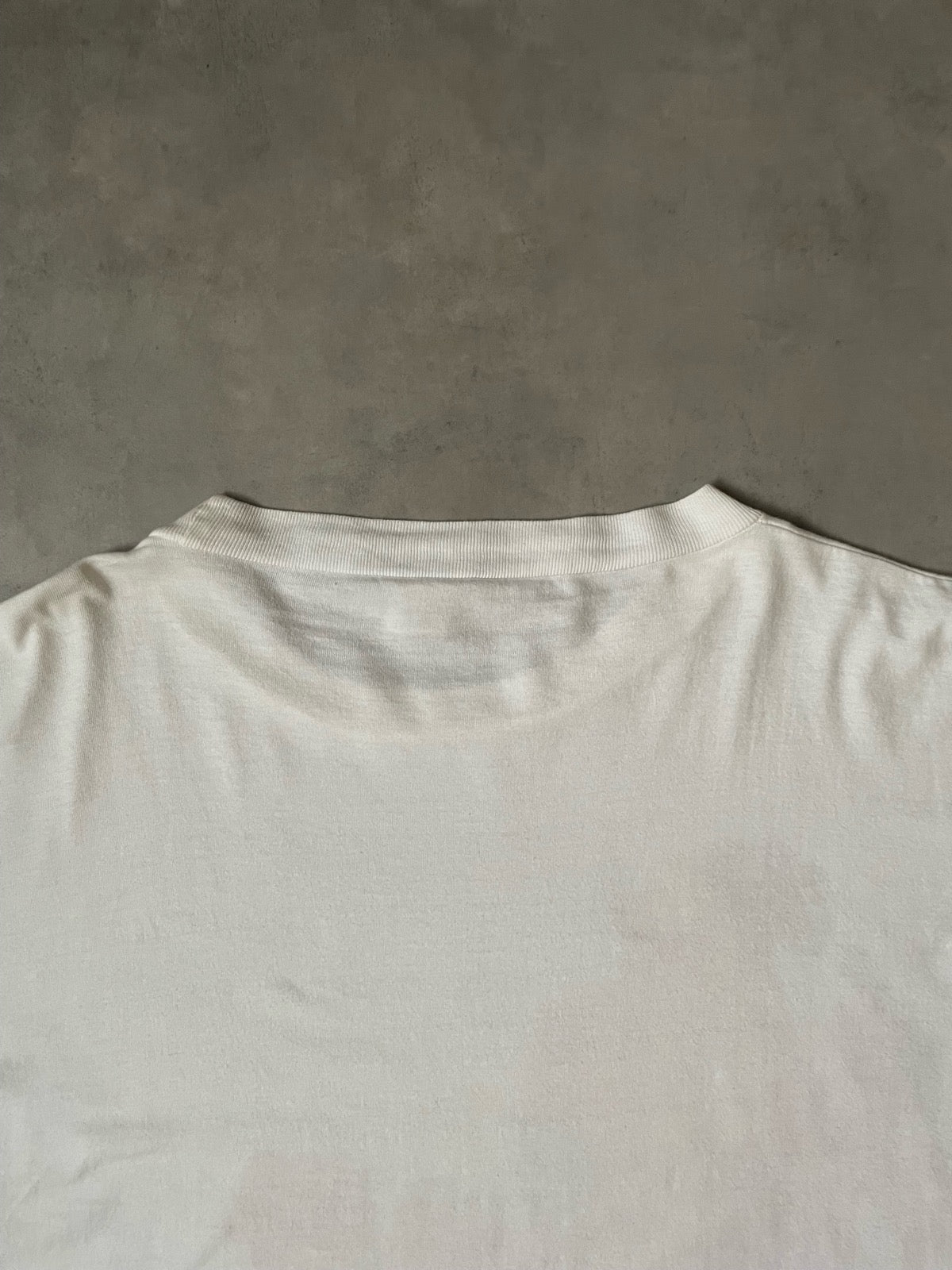 90's ひと束の花 グラフィックTシャツ