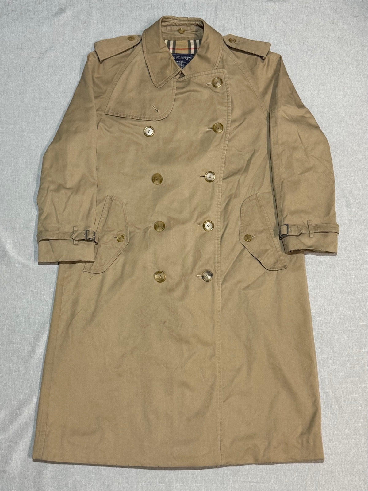 BURBERRY – FUJI STORE