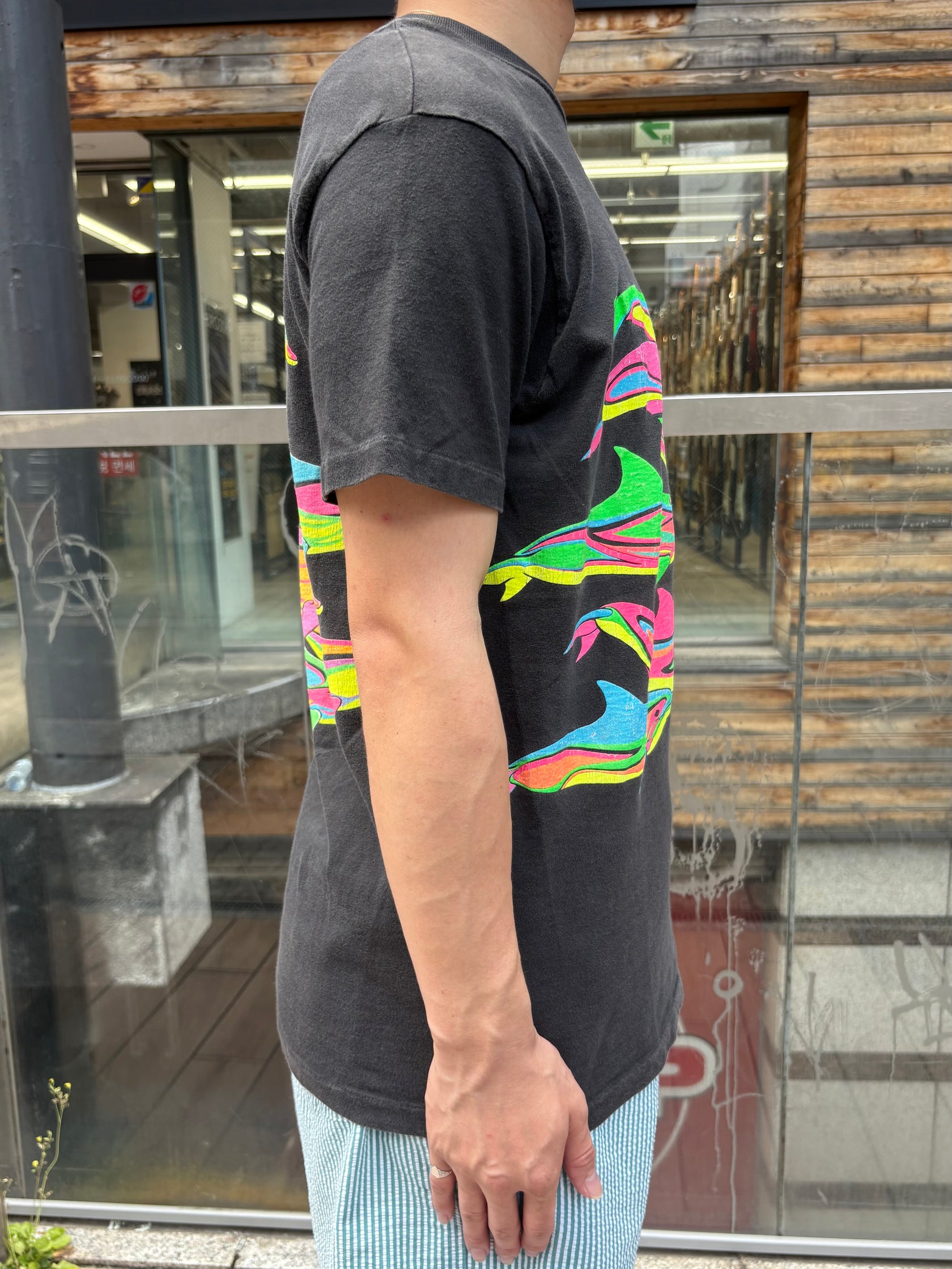 90's「Rainbow Graphics 」グラフィックTシャツ