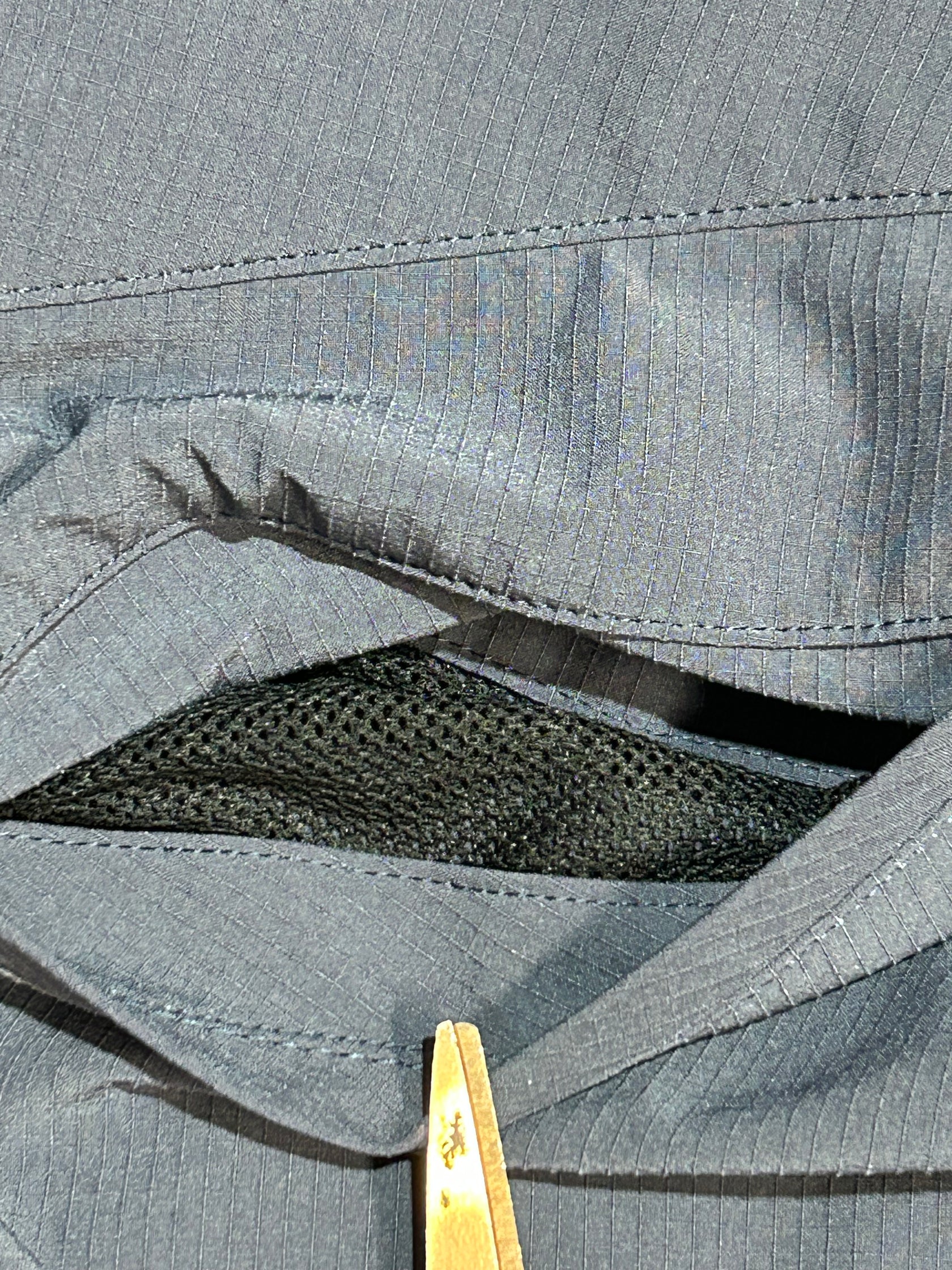 OAKLEY「PERFORMANCE FIT」テックショーツ
