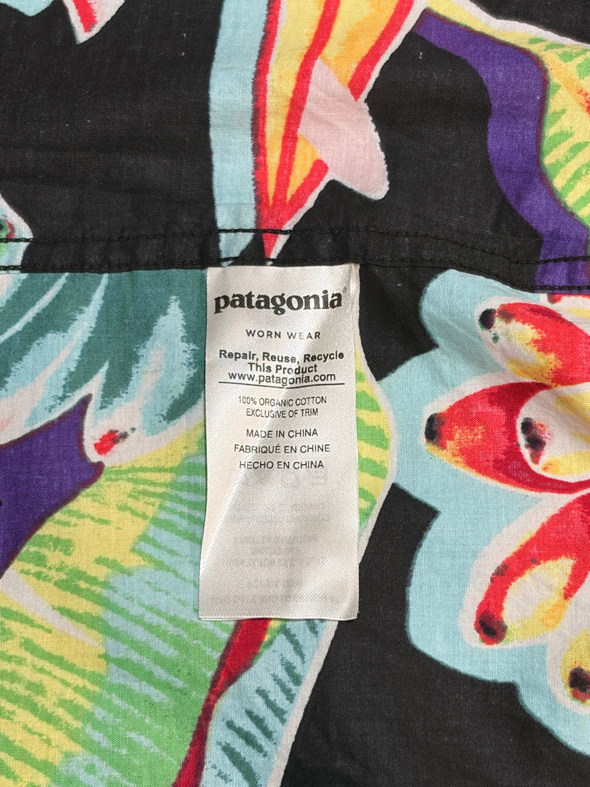 10's PATAGONIA「Pataloha」ブラックバナナ柄　アロハシャツ