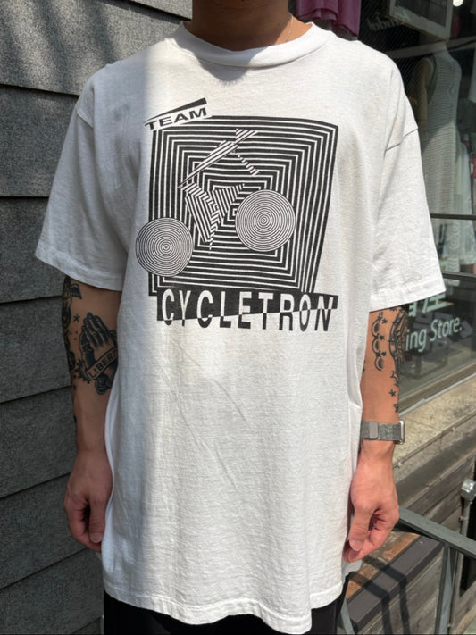90's「TEAM CYCLETRON」USA製　グラフィックTシャツ