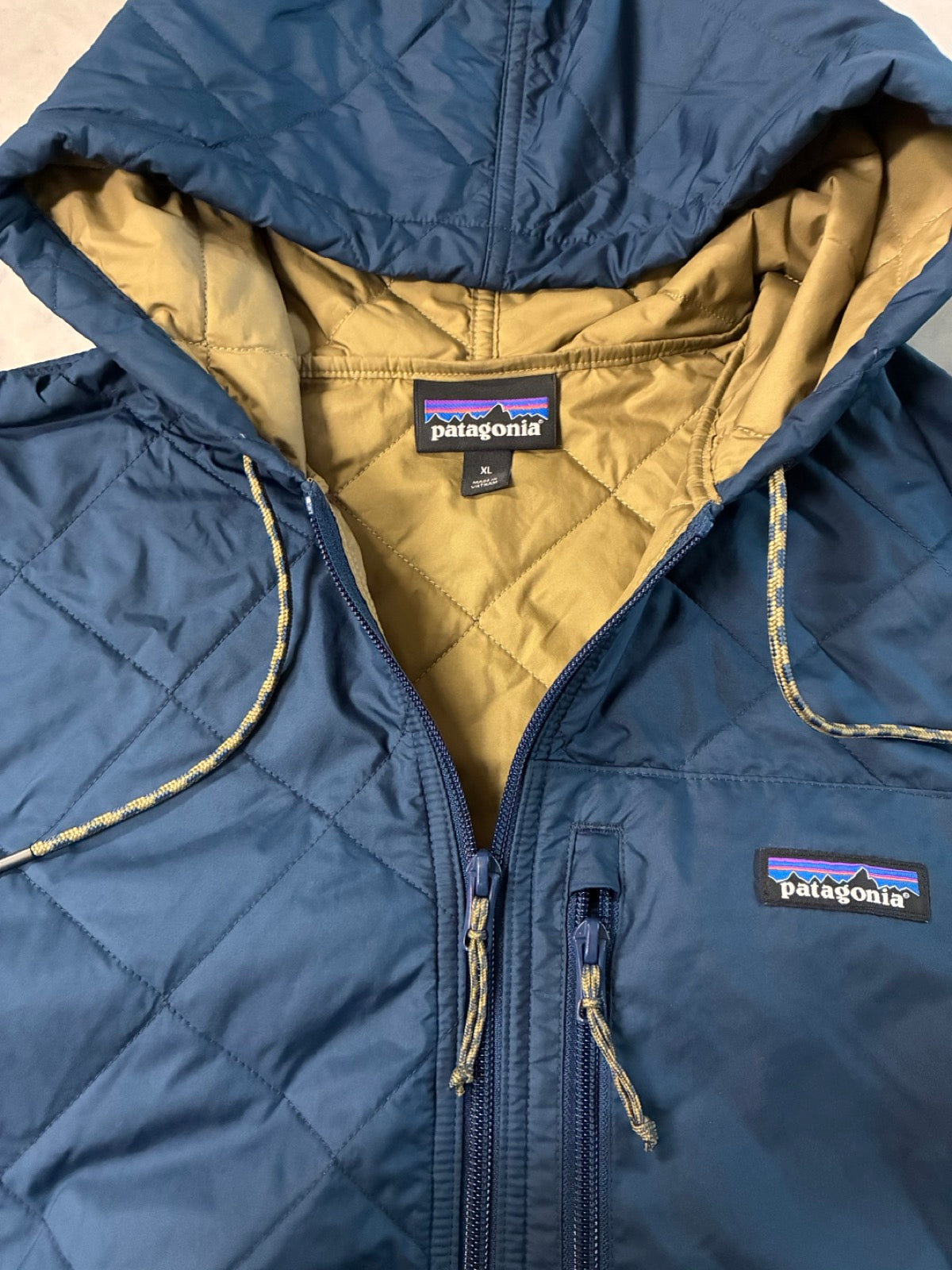 20's PATAGONIA 「Diamond Quilt Bomber Hoody」 キルティング