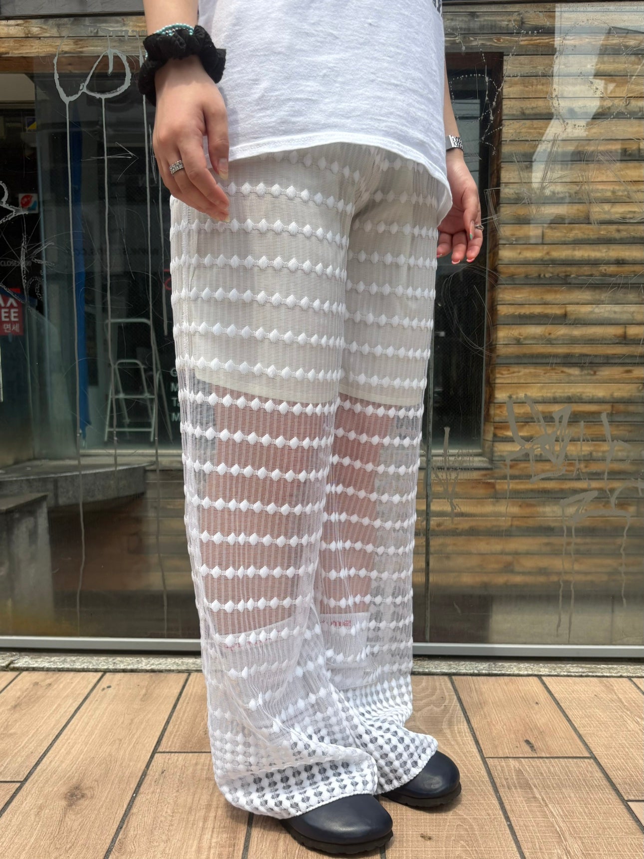 REMAKE LACE PANTS