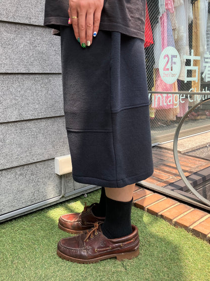 REMAKE  SWEATS DOUBLE KNEE SHORTS