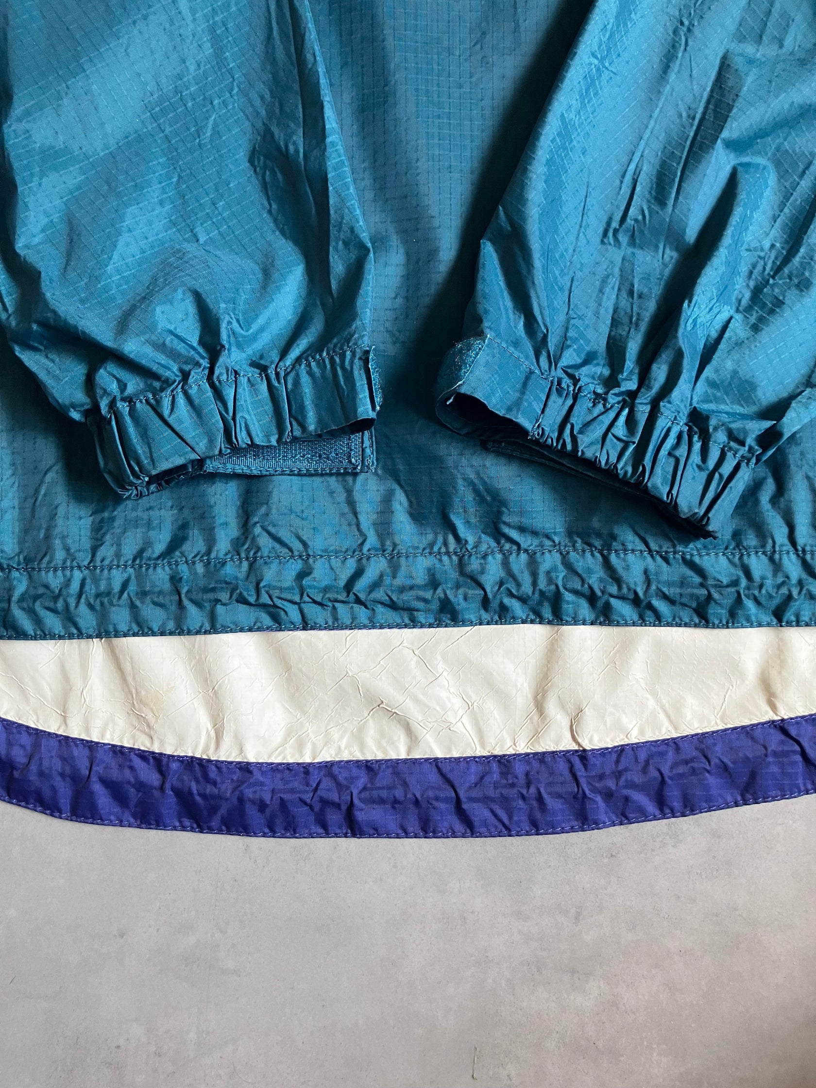 90's PATAGONIA「Alter Rain Pullover」ナイロンプルオーバー