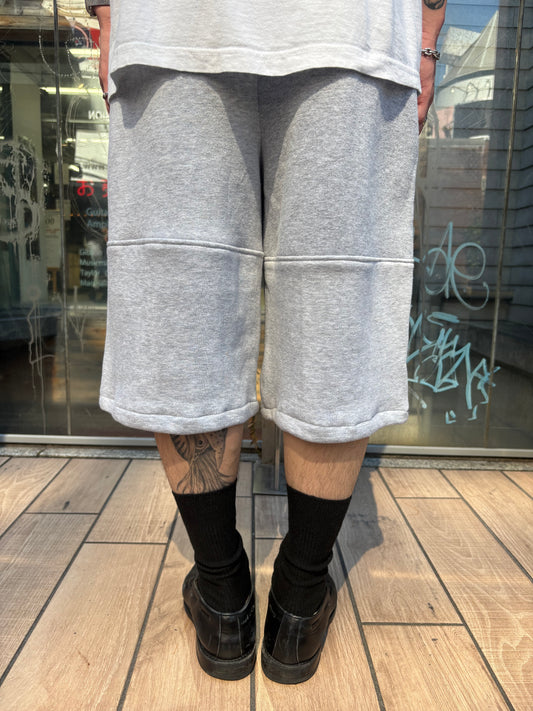 REMAKE  SWEATS DOUBLE KNEE SHORTS