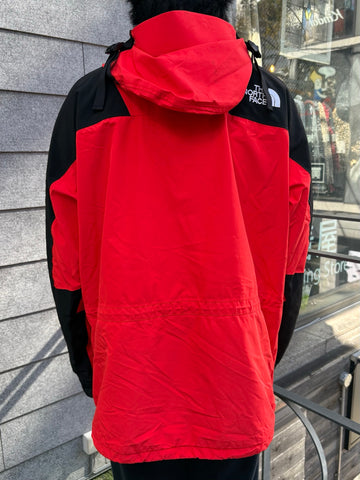 THE NORTH FACE「FUTURELIGHT」マウンテンパーカー
