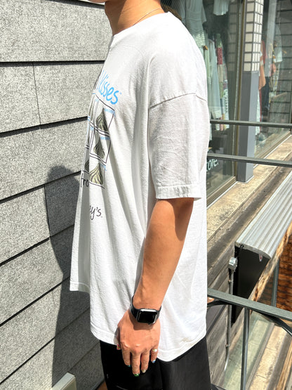 90's「Hugs & Kisses」グラフィックTシャツ