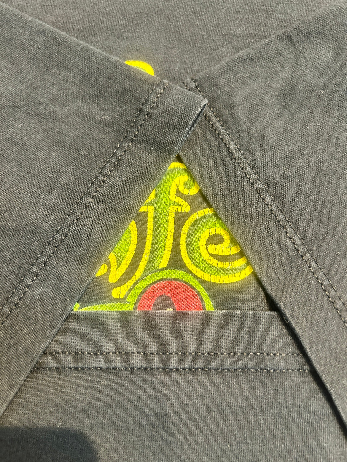 90's 「Rainforest Cafe」グラフィックTシャツ
