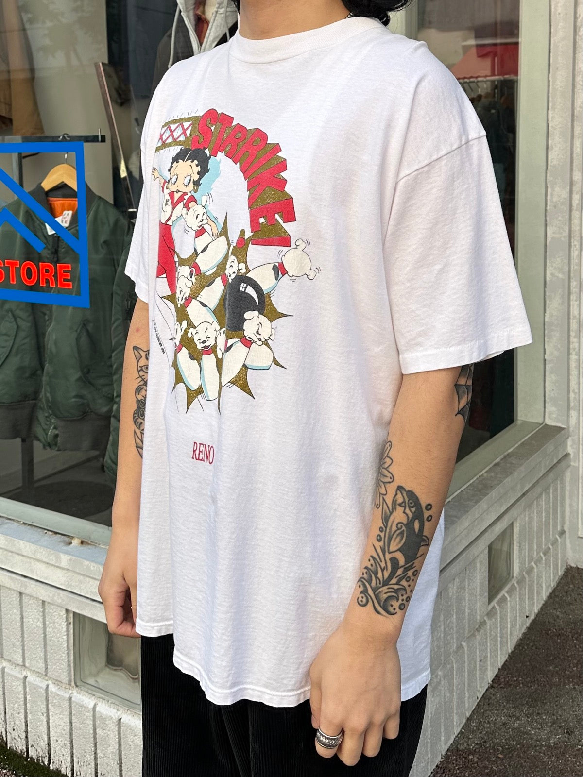 90's BETTY BOOP「Strike」キャラクターTシャツ　