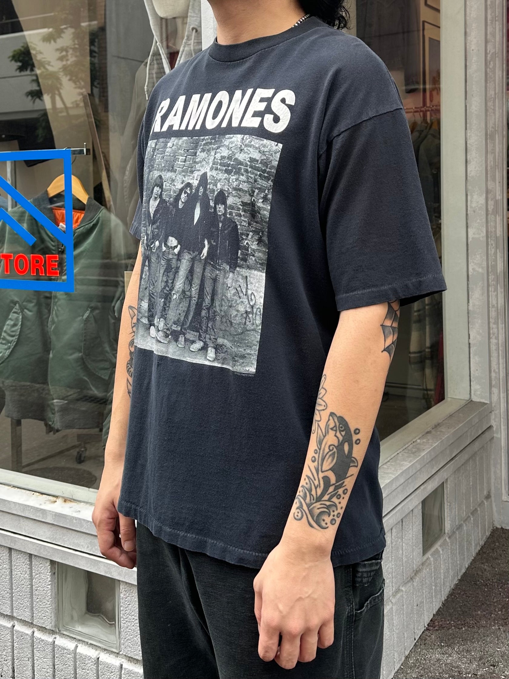 90's RAMONES「1st album」バンドTシャツ