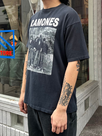 90's RAMONES「1st album」バンドTシャツ