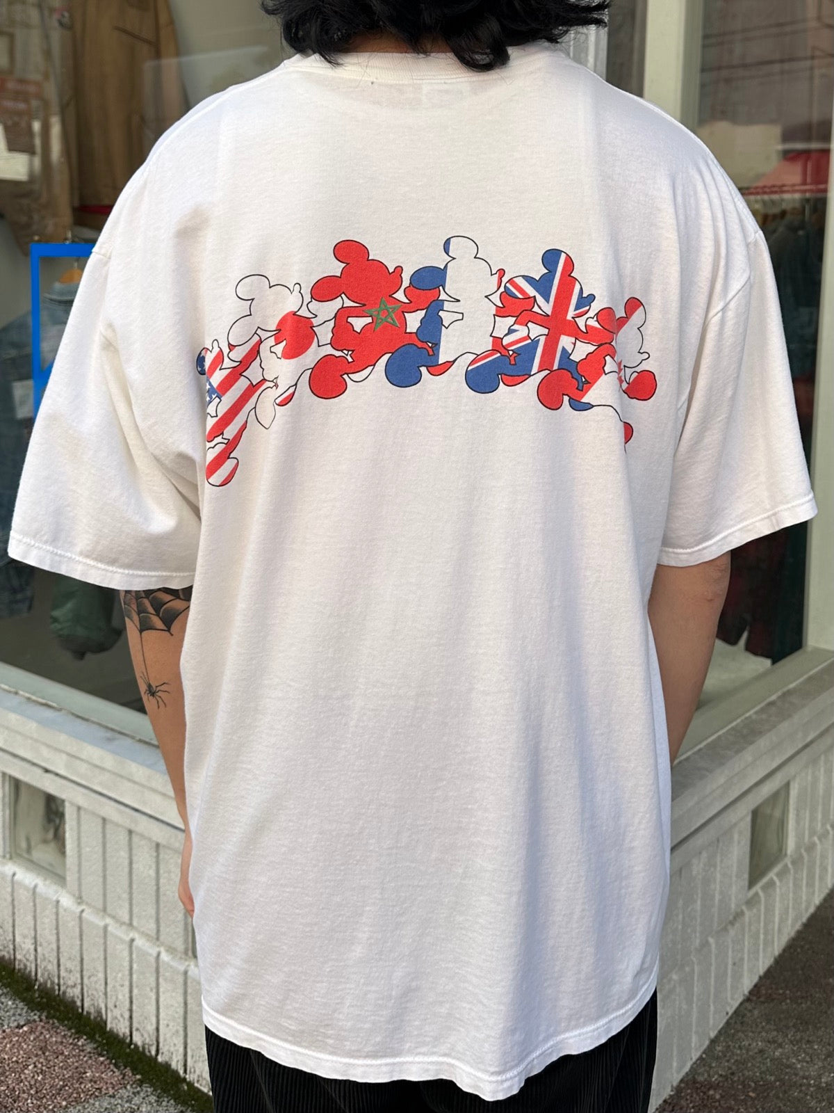 90's DISNEY「EPCOT CENTER」キャラクターTシャツ