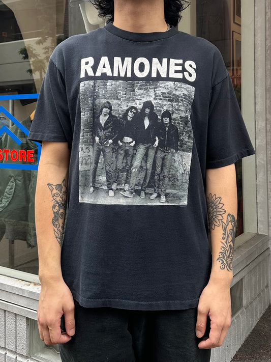 90's RAMONES「1st album」バンドTシャツ