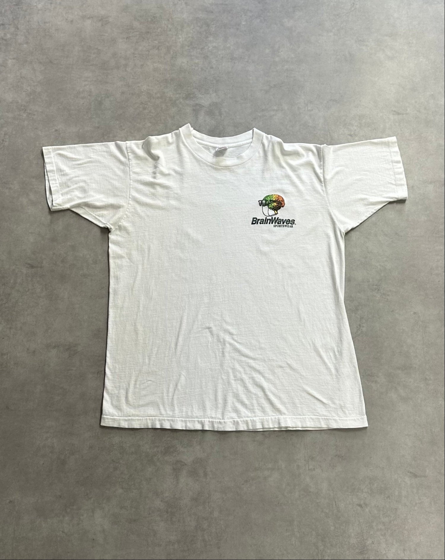 90's BRAIN WAVES SPORTSWEAR USA製 ホワイトTシャツ