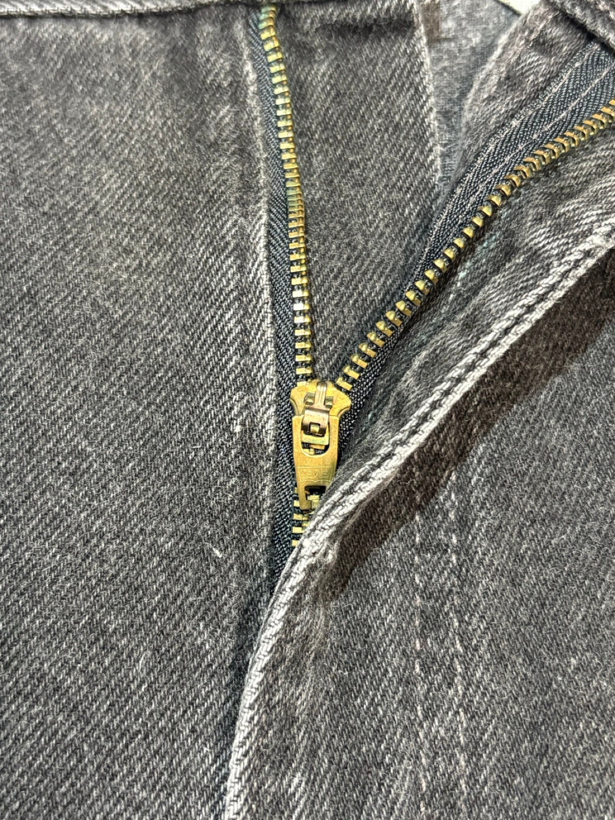 90's LEVI'S「550 RELAXED FIT」USA製 ブラックデニムショーツ