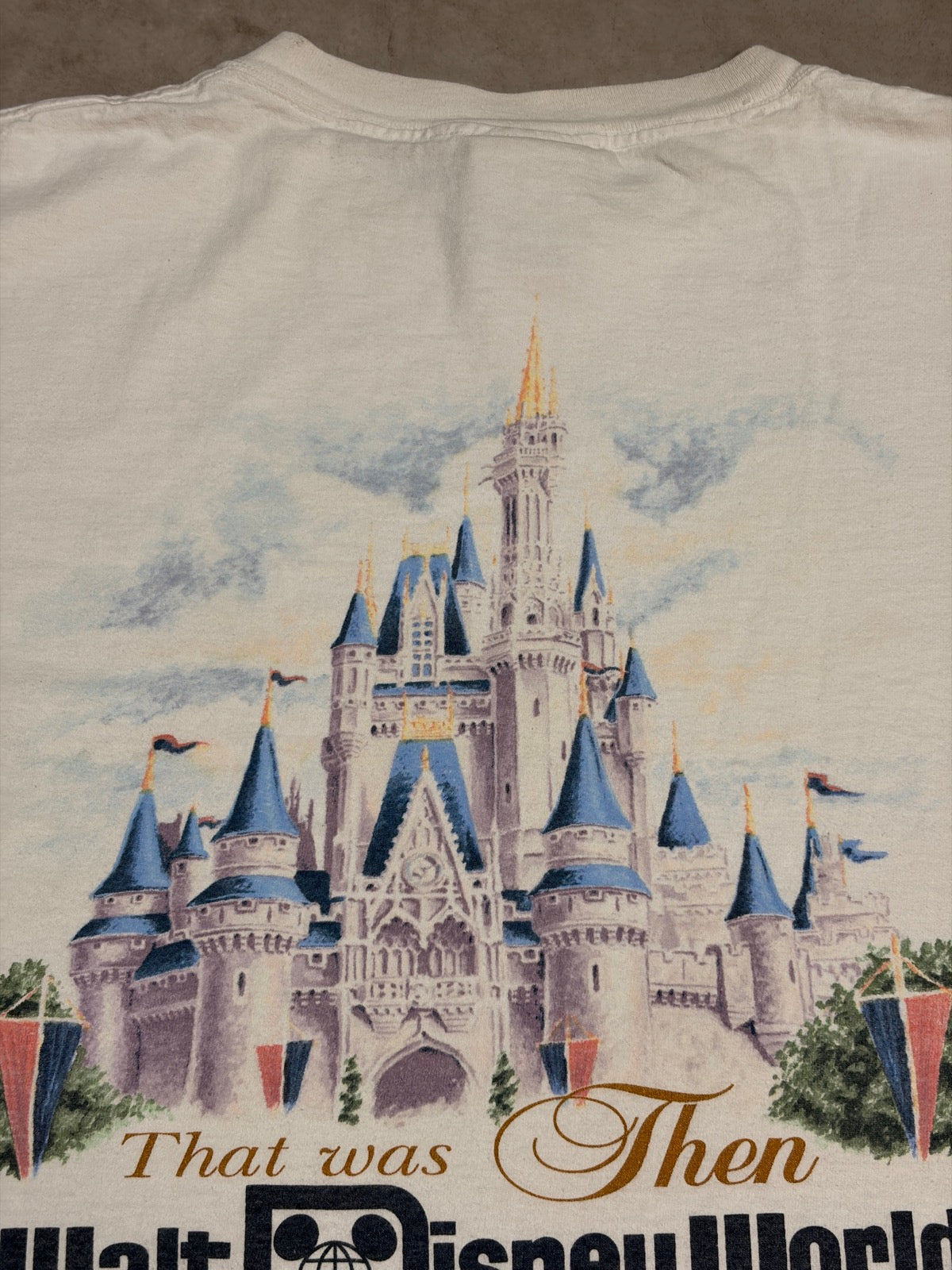 90's DISNEY「シンデレラ城」グラフィックTシャツ
