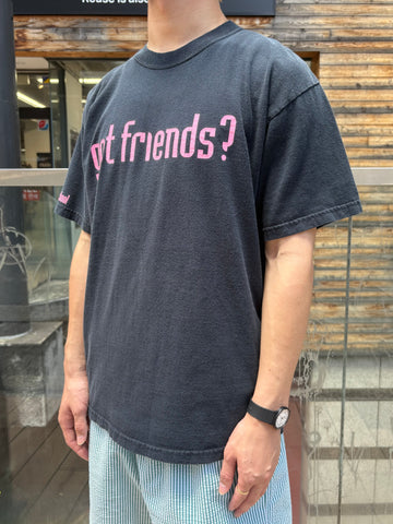 00's 「got friends?」グラフィックパロディTシャツ