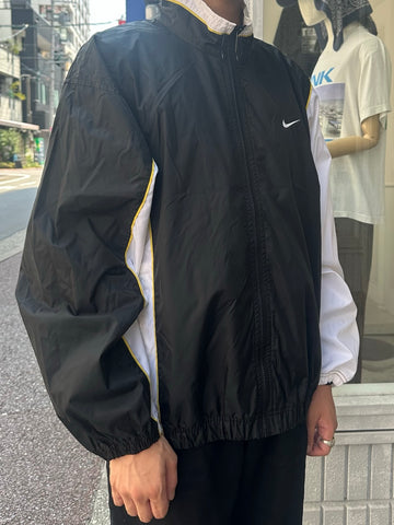 90's NIKE ナイロンジャケット