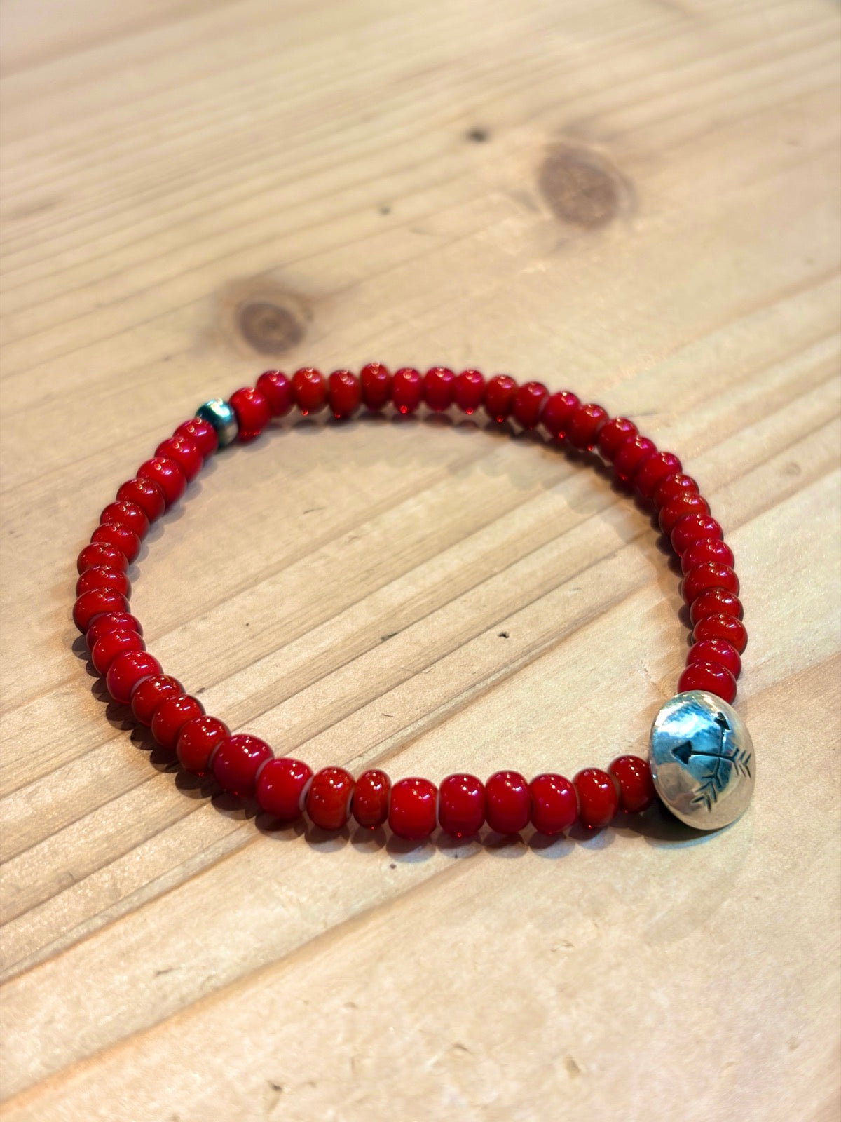 SILVER925 CONCHO & BEADS BRACELET- RED / ROSETTAPRAYER②