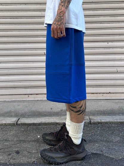 REMAKE  SWEATS DOUBLE KNEE SHORTS