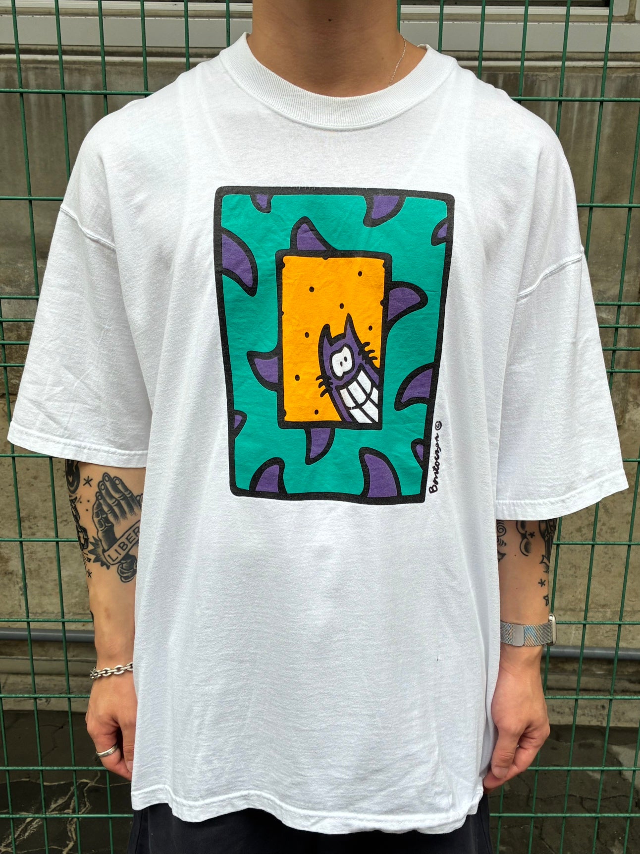 00's「BRADYSMITH ART PRINT」 ホワイトTシャツ