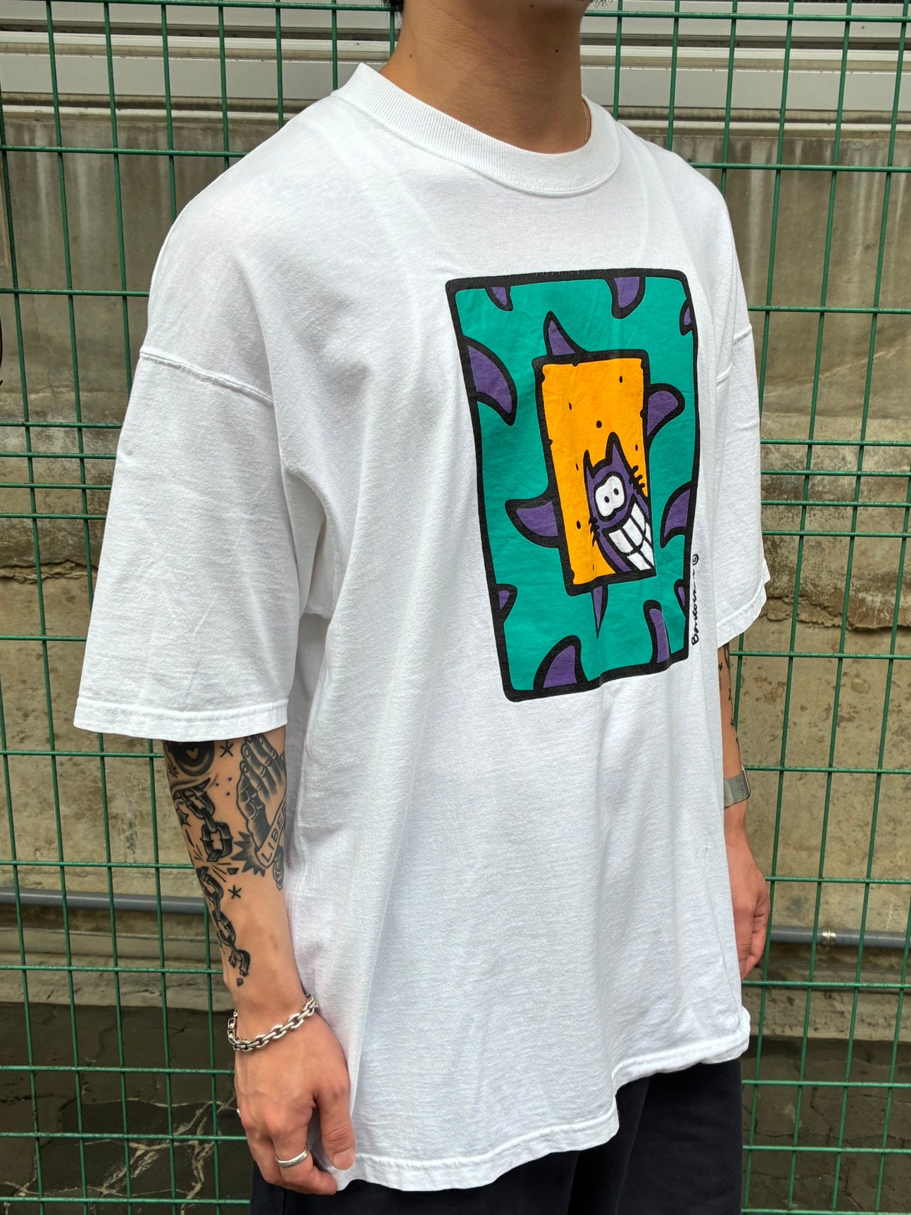 00's「BRADYSMITH ART PRINT」 ホワイトTシャツ