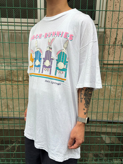 90's「BEACH BUNNIES」USA製 ホワイトTシャツ