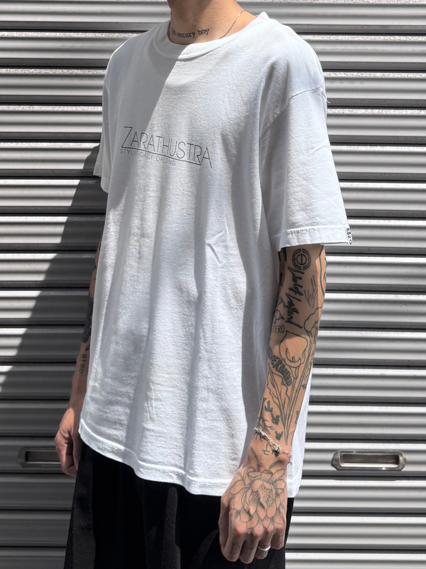 90’s 「ZARATHUSTRA STYLISTICALLY × MORE ABOUT LESS International 」Tシャツ