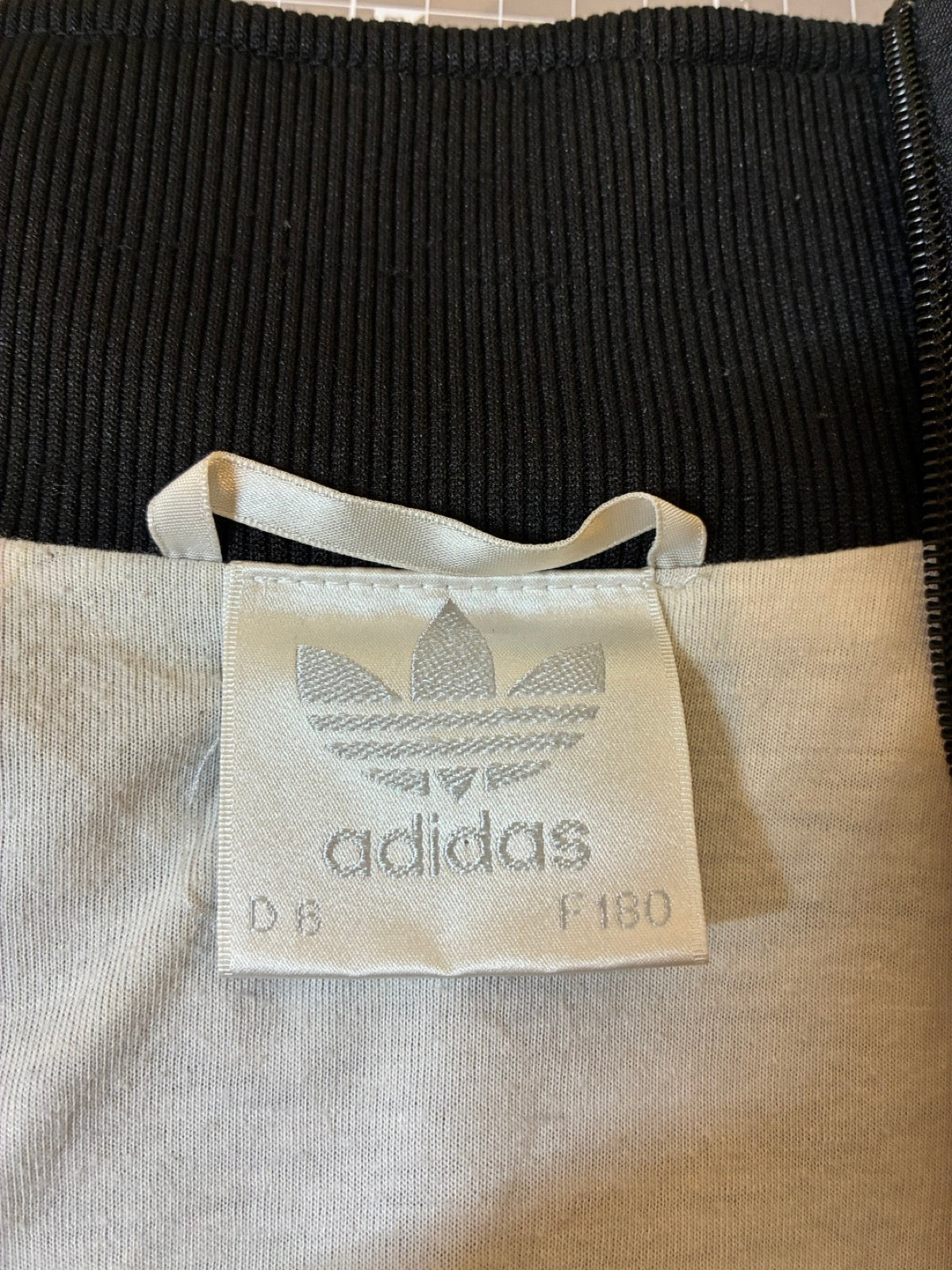 90's adidas Originals ナイロントラックジャケット