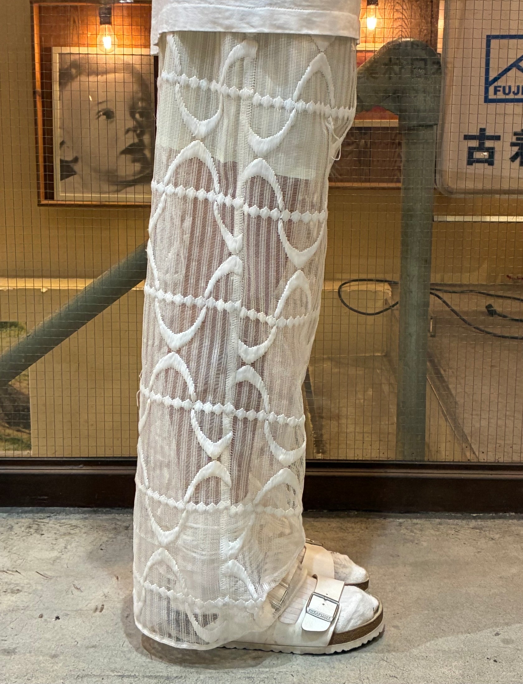 REMAKE LACE PANTS