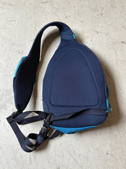 00's PATAGONIA「Atom Sling 8L」ショルダーバッグ